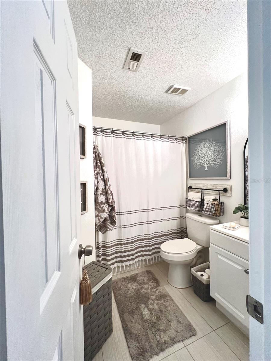 THE HIGHLANDS AT HUNTERS GREE - Residential