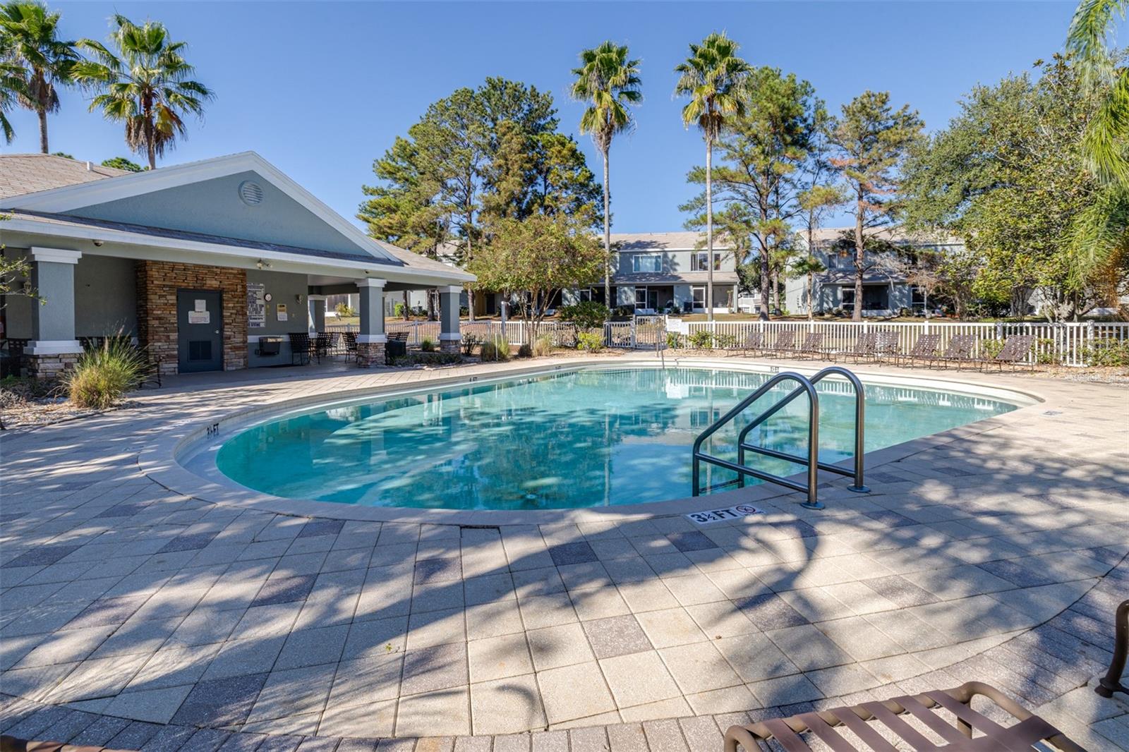 REGENCY KEY TWNHMS - Residential