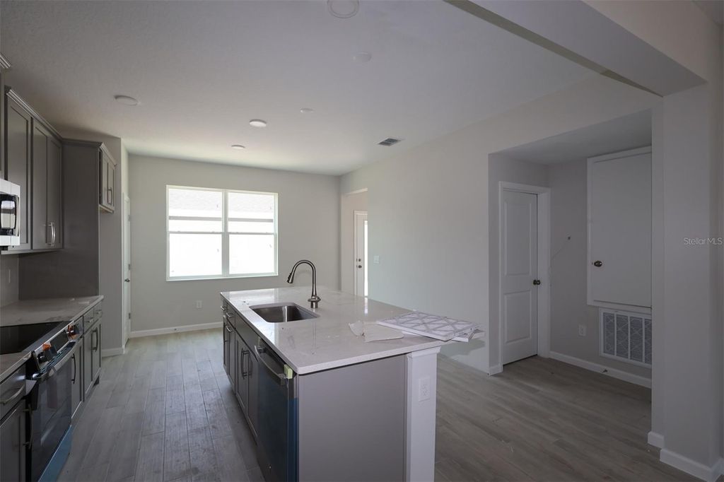 Photo of 1402 Mount Royal Drive, Saint Cloud, FL 34771 (MLS # O6397886)