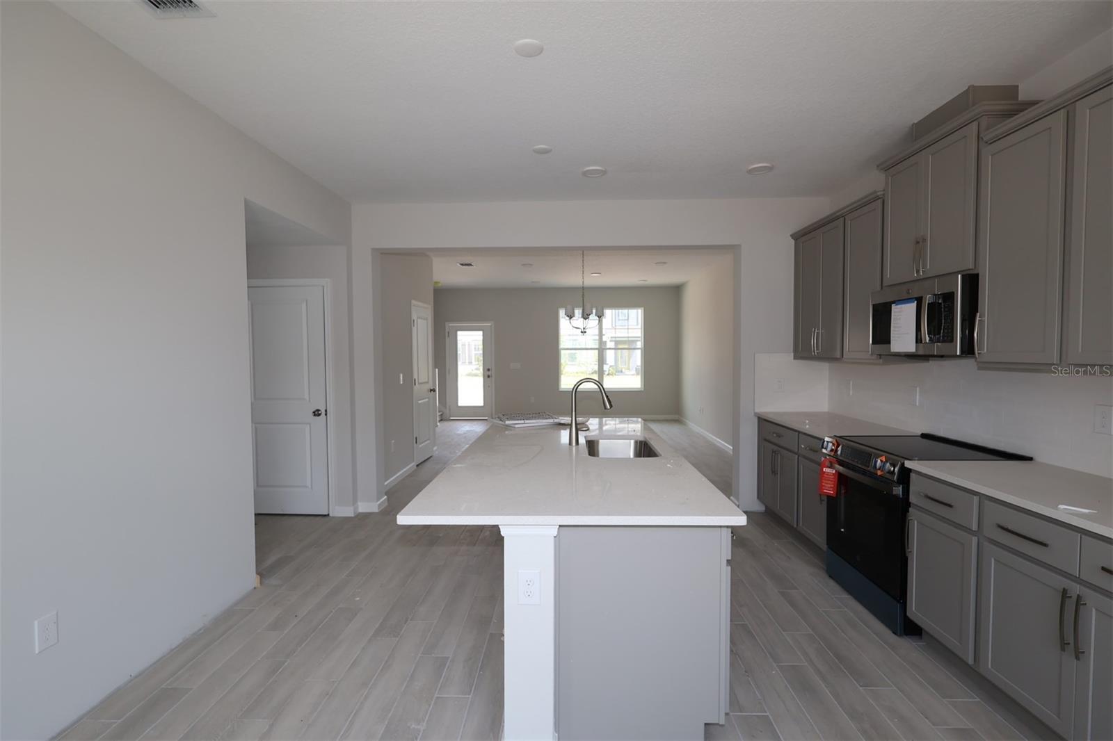 1402 MOUNT ROYAL DRIVE