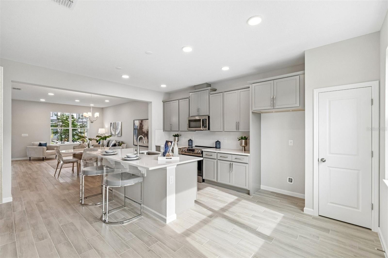 1402 MOUNT ROYAL DRIVE