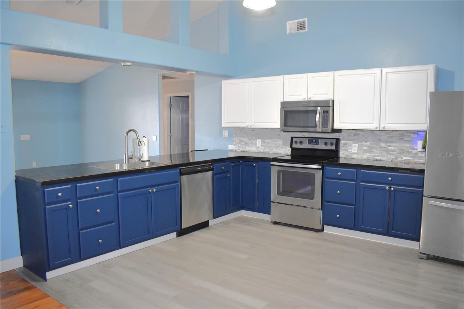 DELTONA LAKES UN 45 - Residential