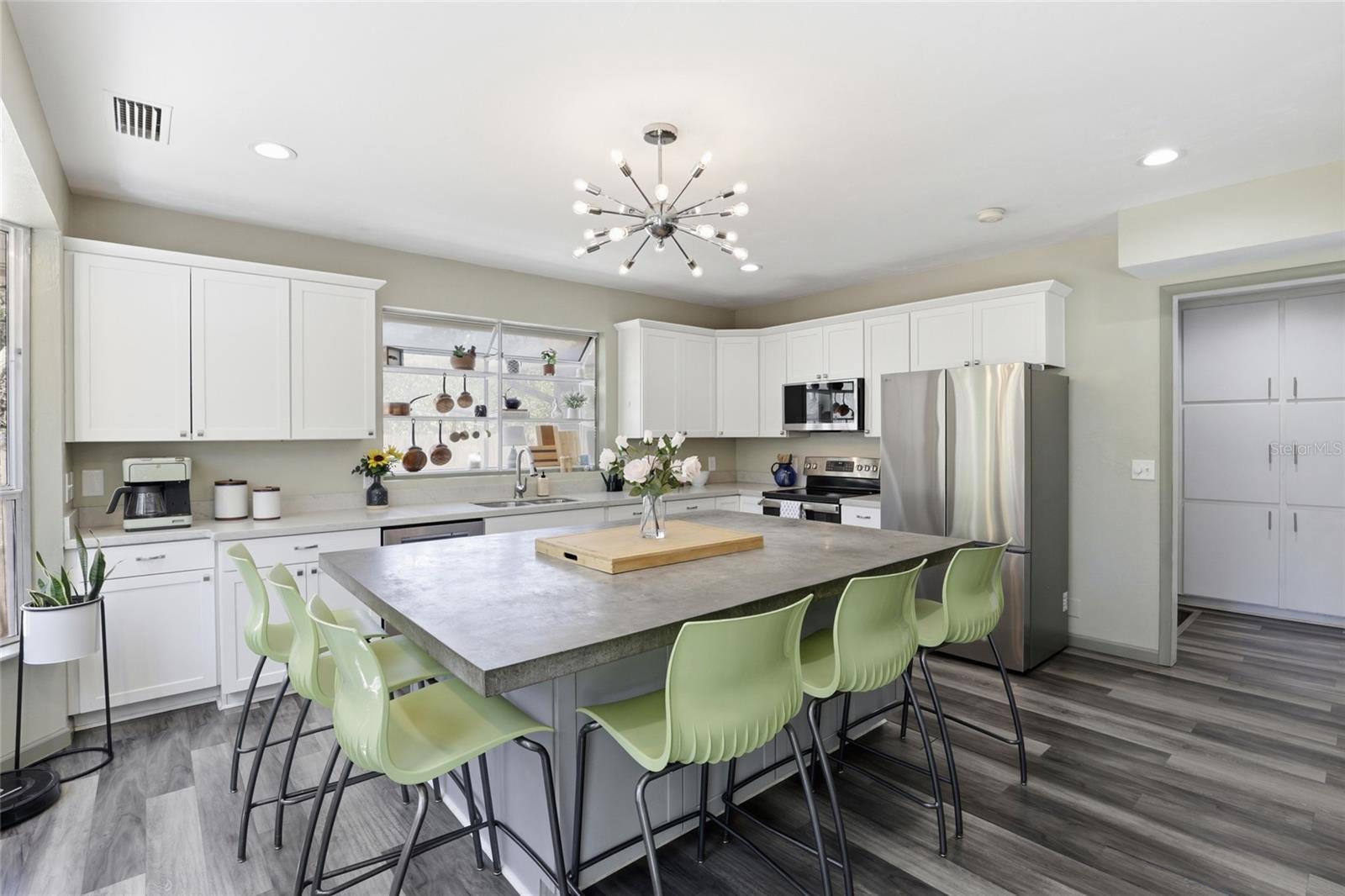 WOODLAND TERRACE - Residential