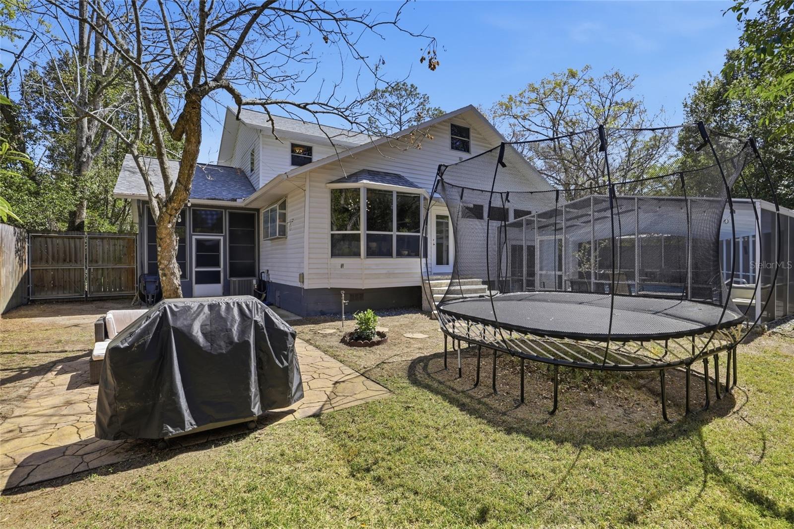 WOODLAND TERRACE - Residential