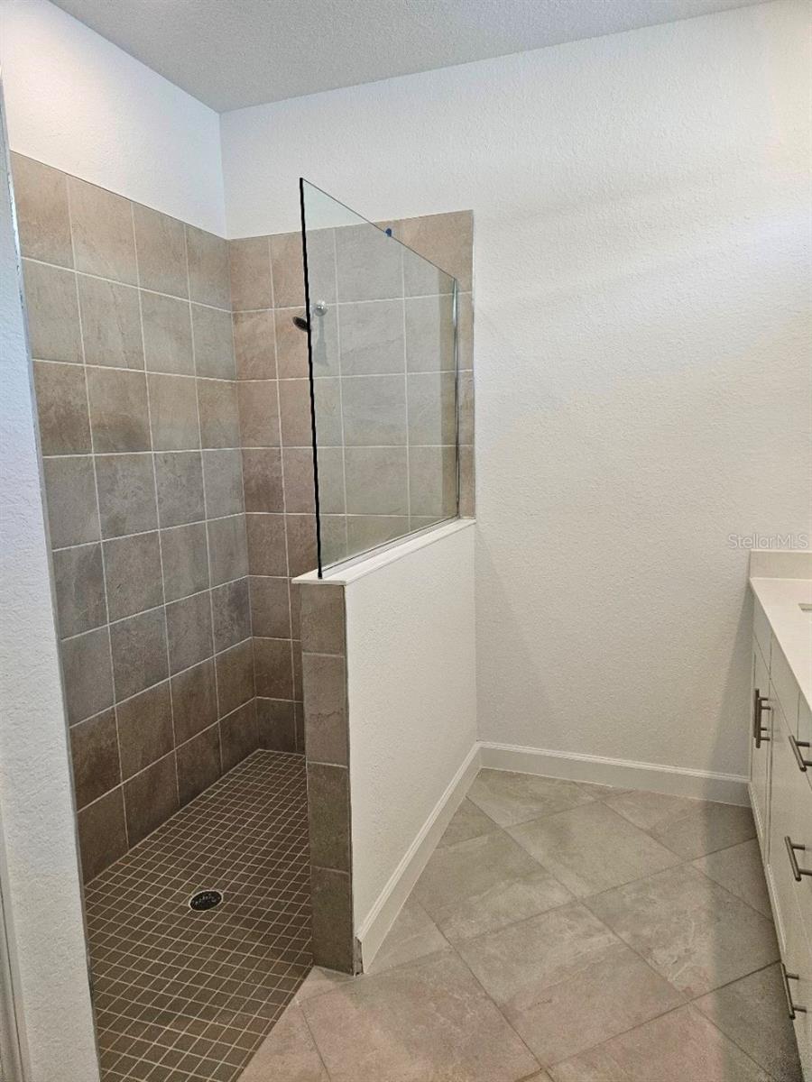 COCO BAY - Residential Lease