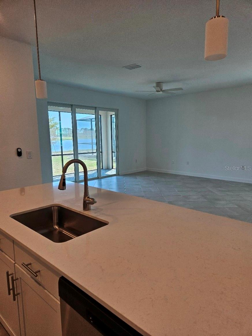 COCO BAY - Residential Lease
