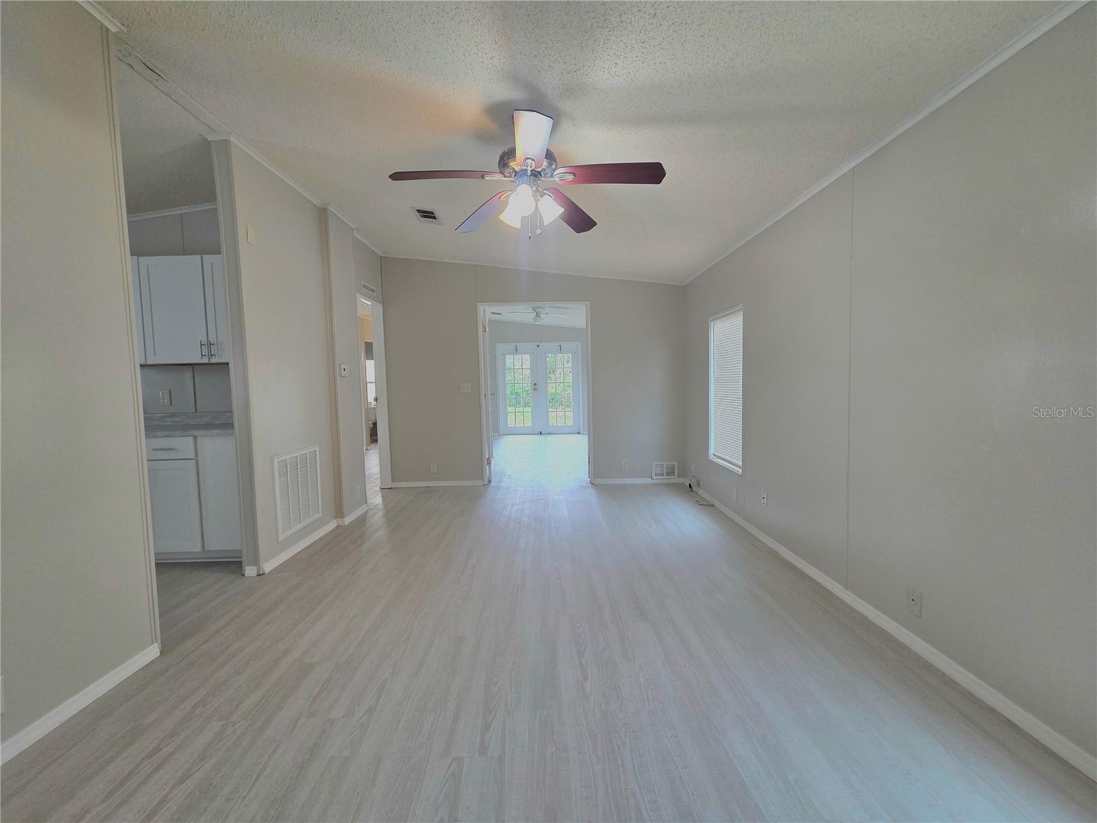 COUNTRY CLUB ESTATES SUB - Residential Income