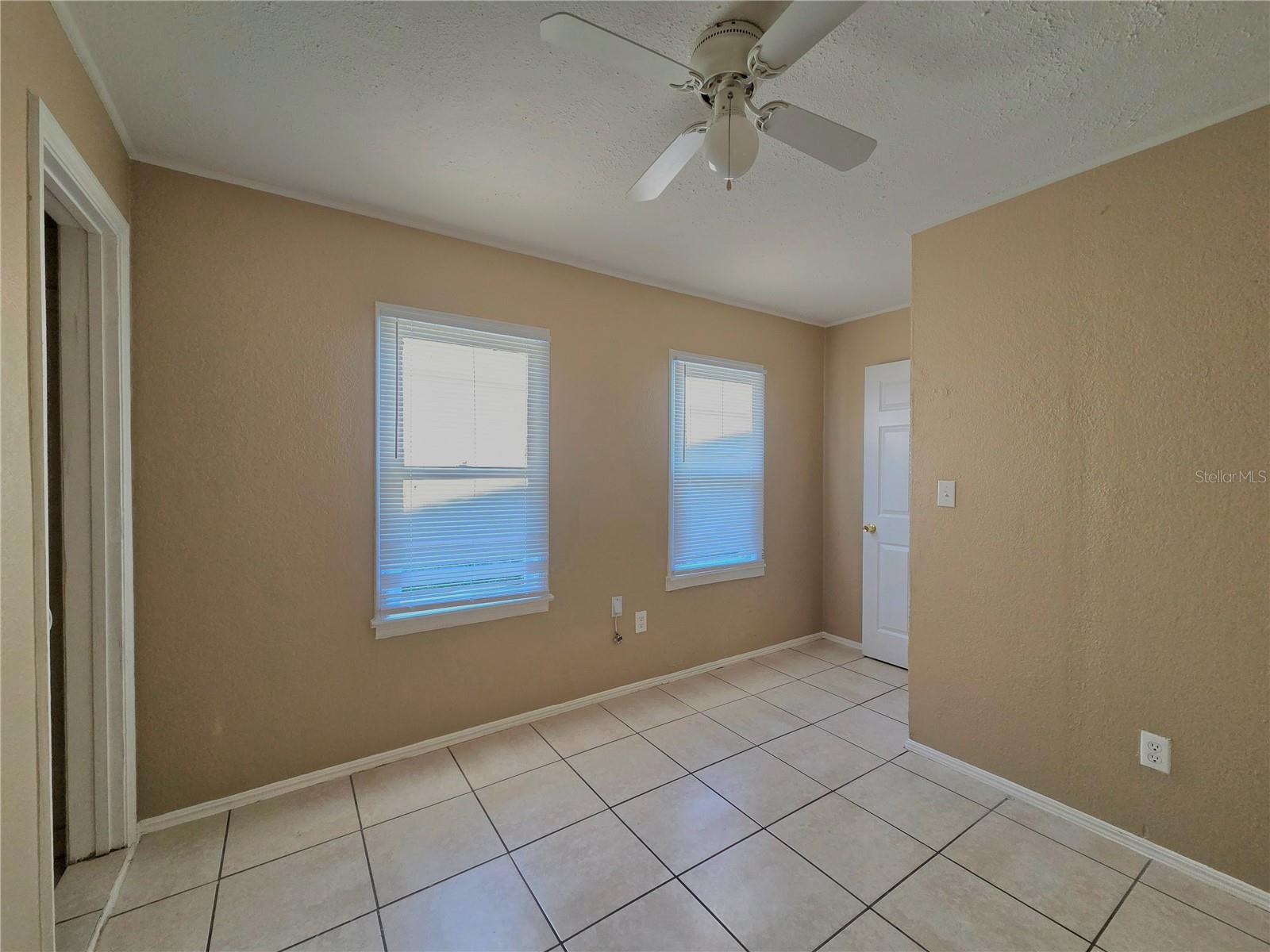 COUNTRY CLUB ESTATES SUB - Residential Income