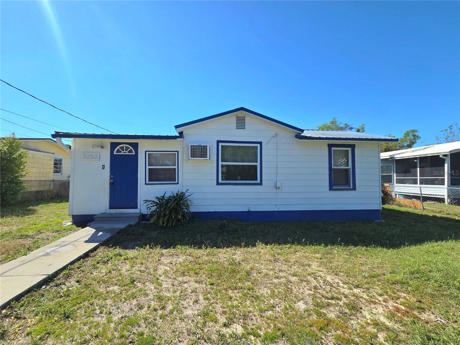 2253 & 2249 GOLFVIEW STREET