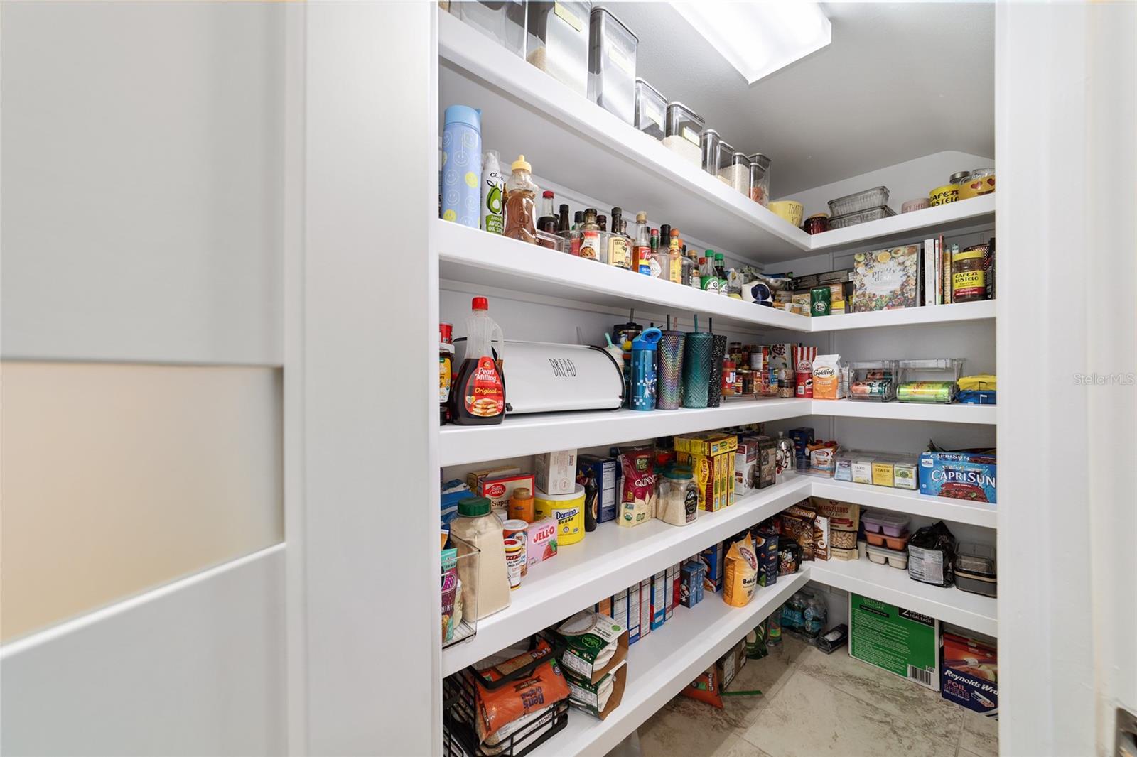 COUNTRY CLUB FARMS A HAMLET - Residential