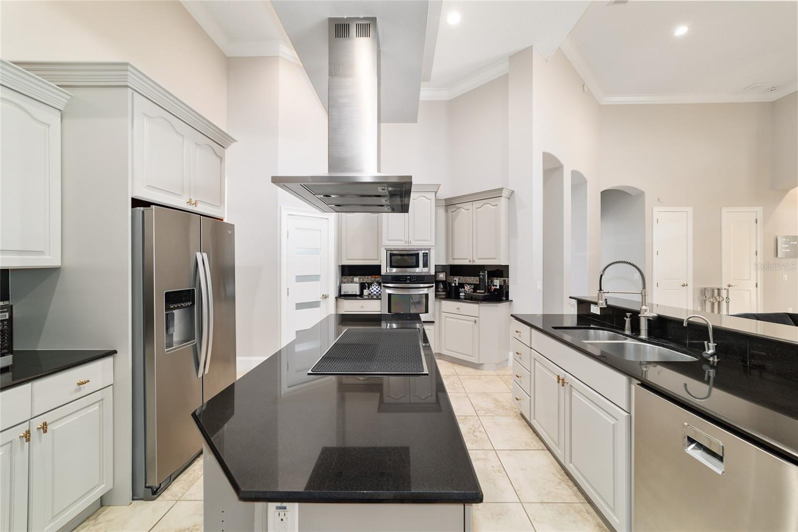 COUNTRY CLUB FARMS A HAMLET - Residential