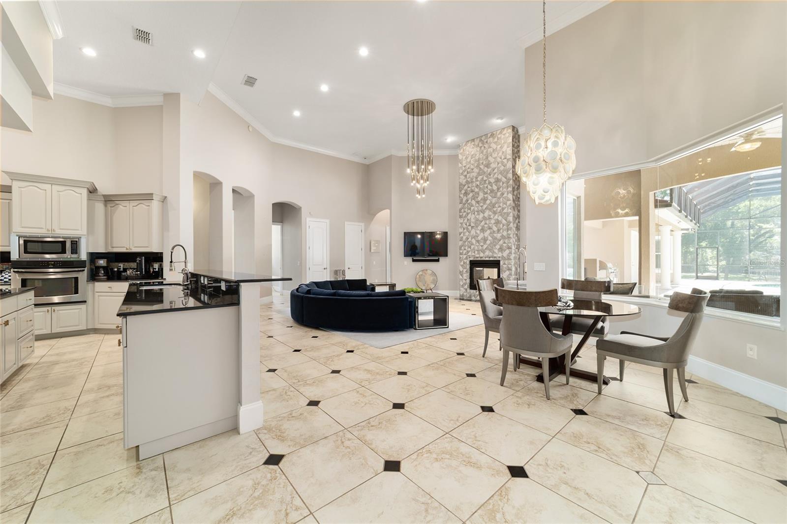 COUNTRY CLUB FARMS A HAMLET - Residential