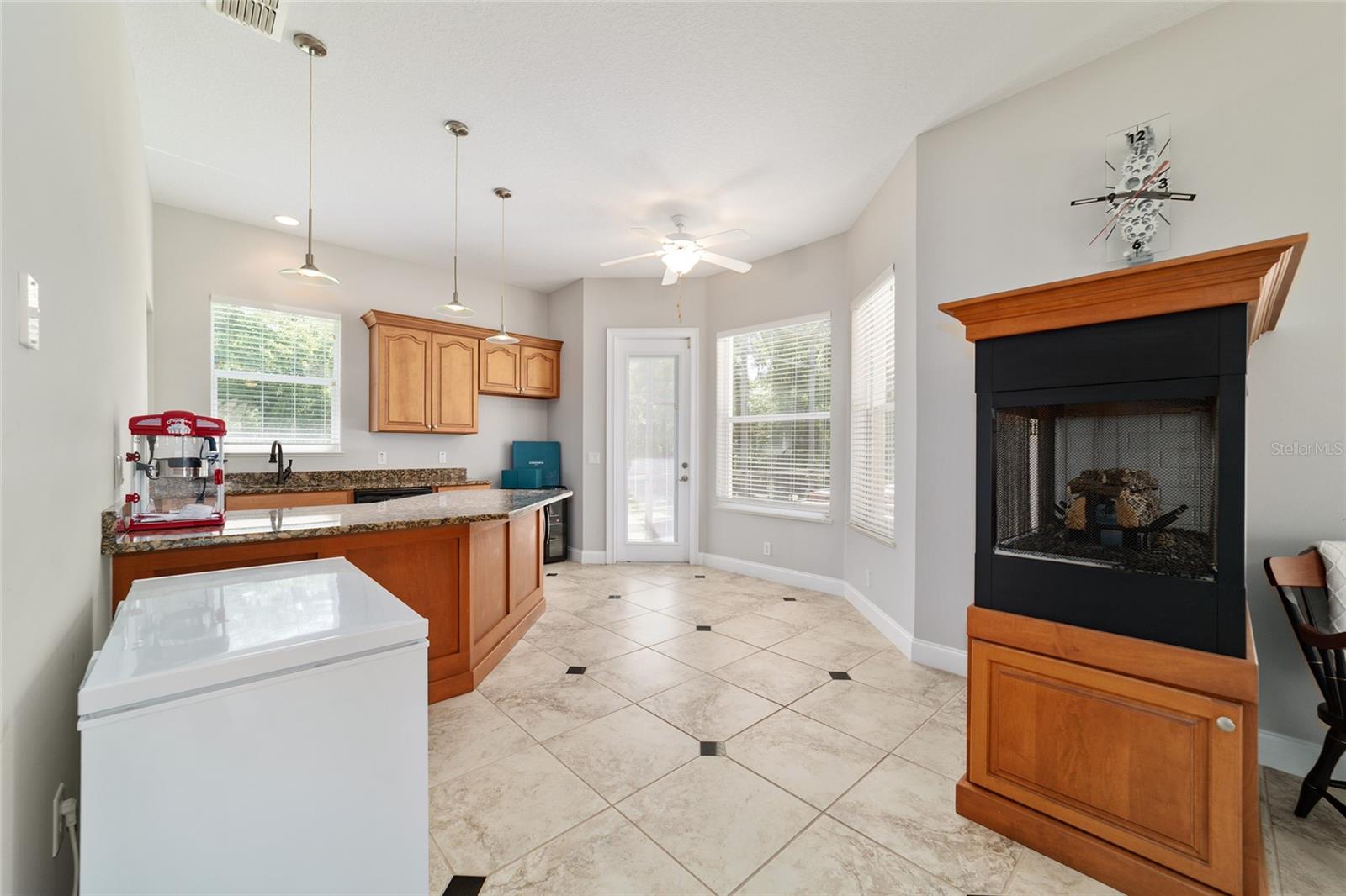 COUNTRY CLUB FARMS A HAMLET - Residential