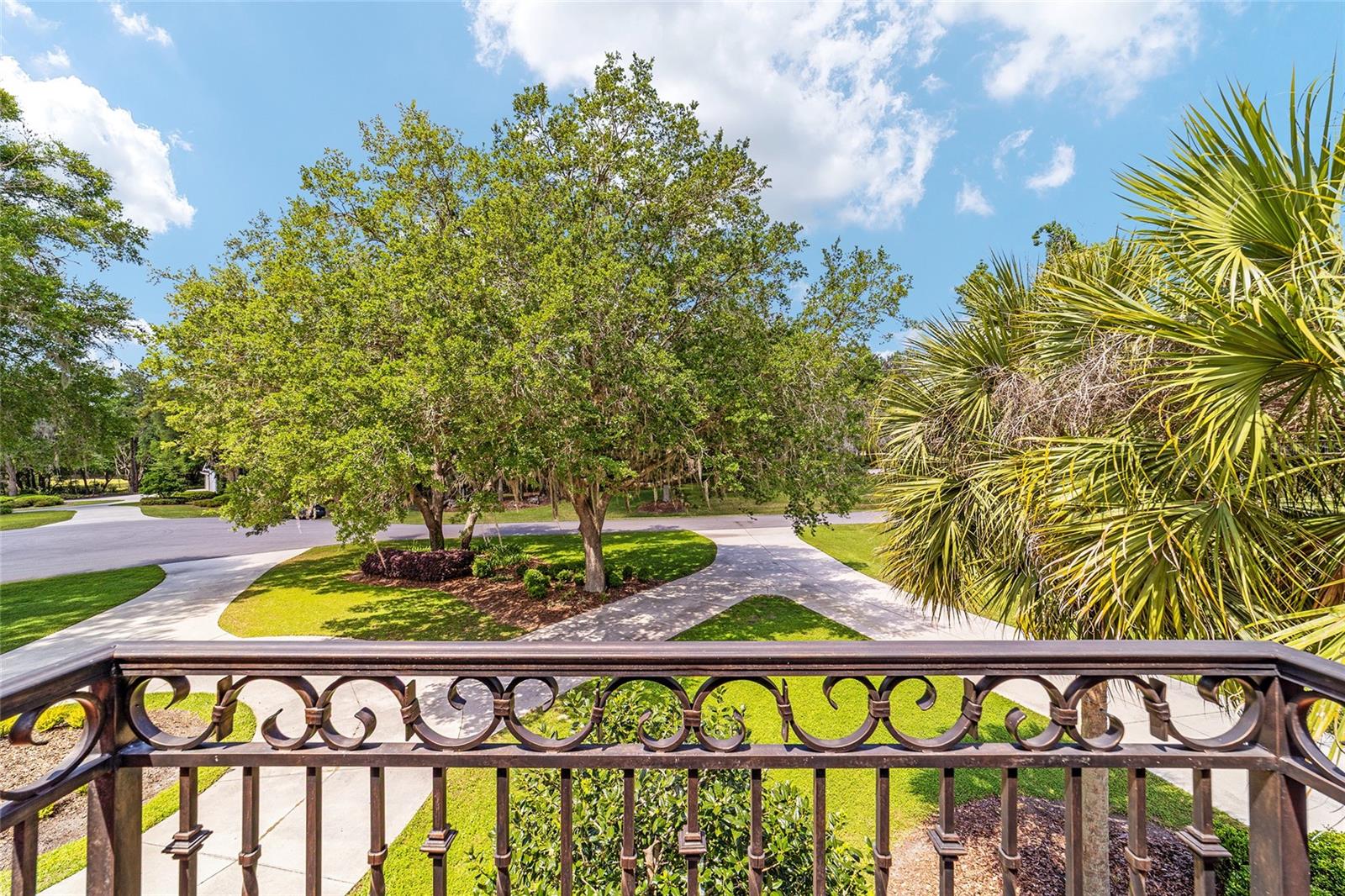 COUNTRY CLUB FARMS A HAMLET - Residential