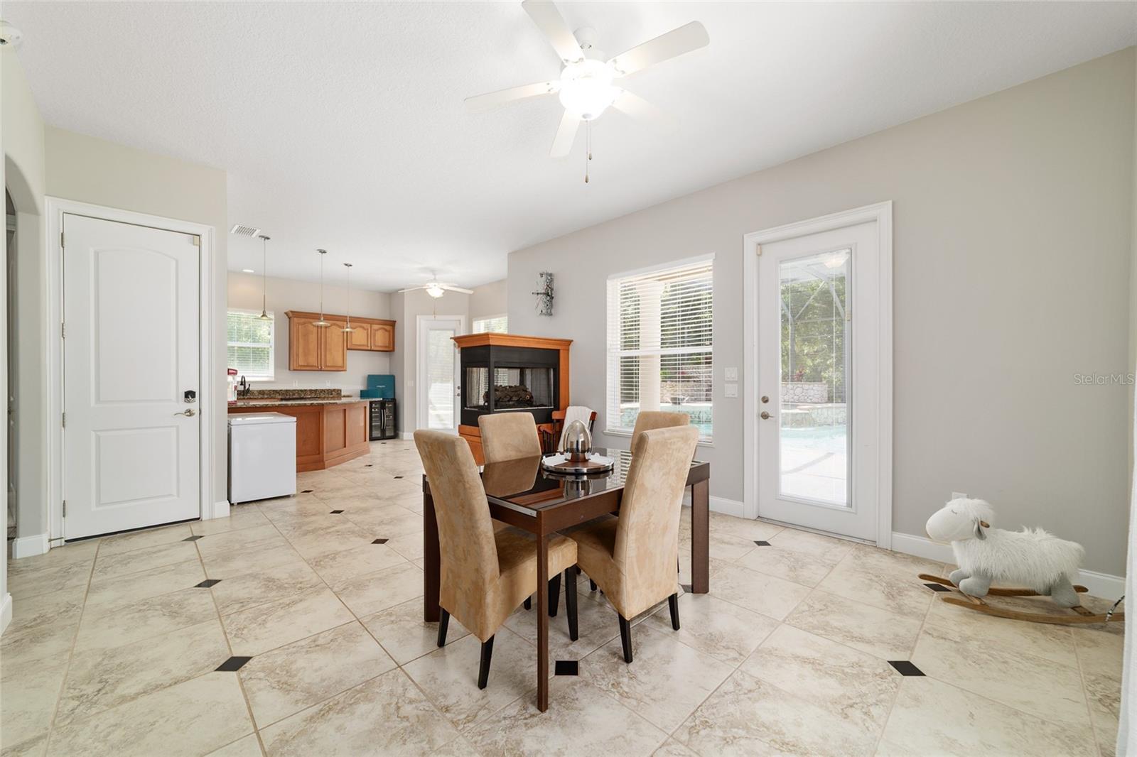 COUNTRY CLUB FARMS A HAMLET - Residential