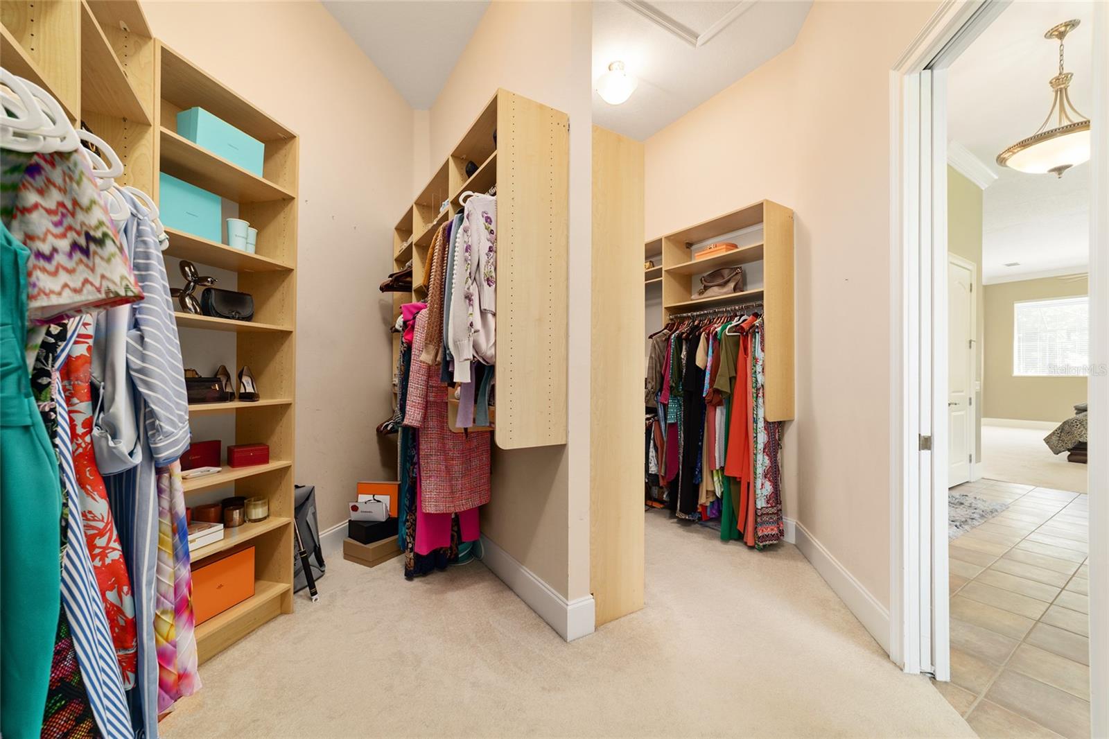 COUNTRY CLUB FARMS A HAMLET - Residential