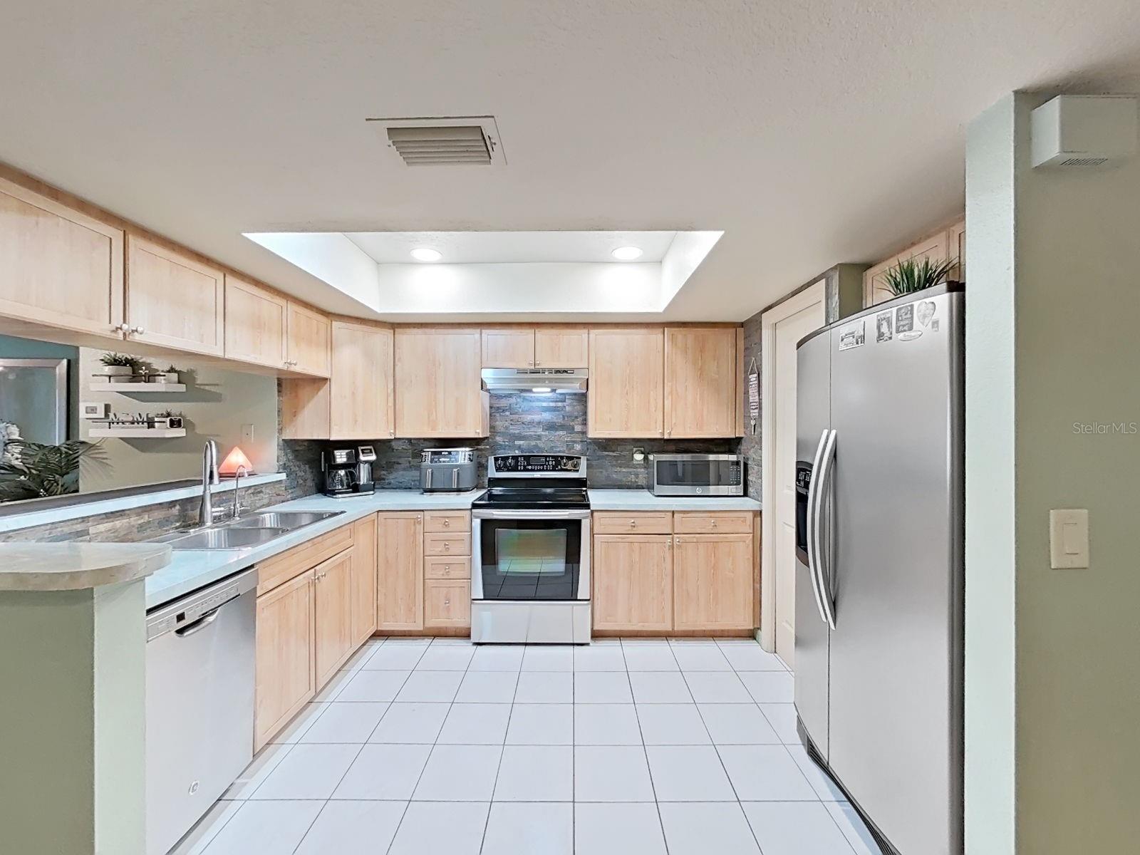 TARA CAY SOUND SOUTH - Residential