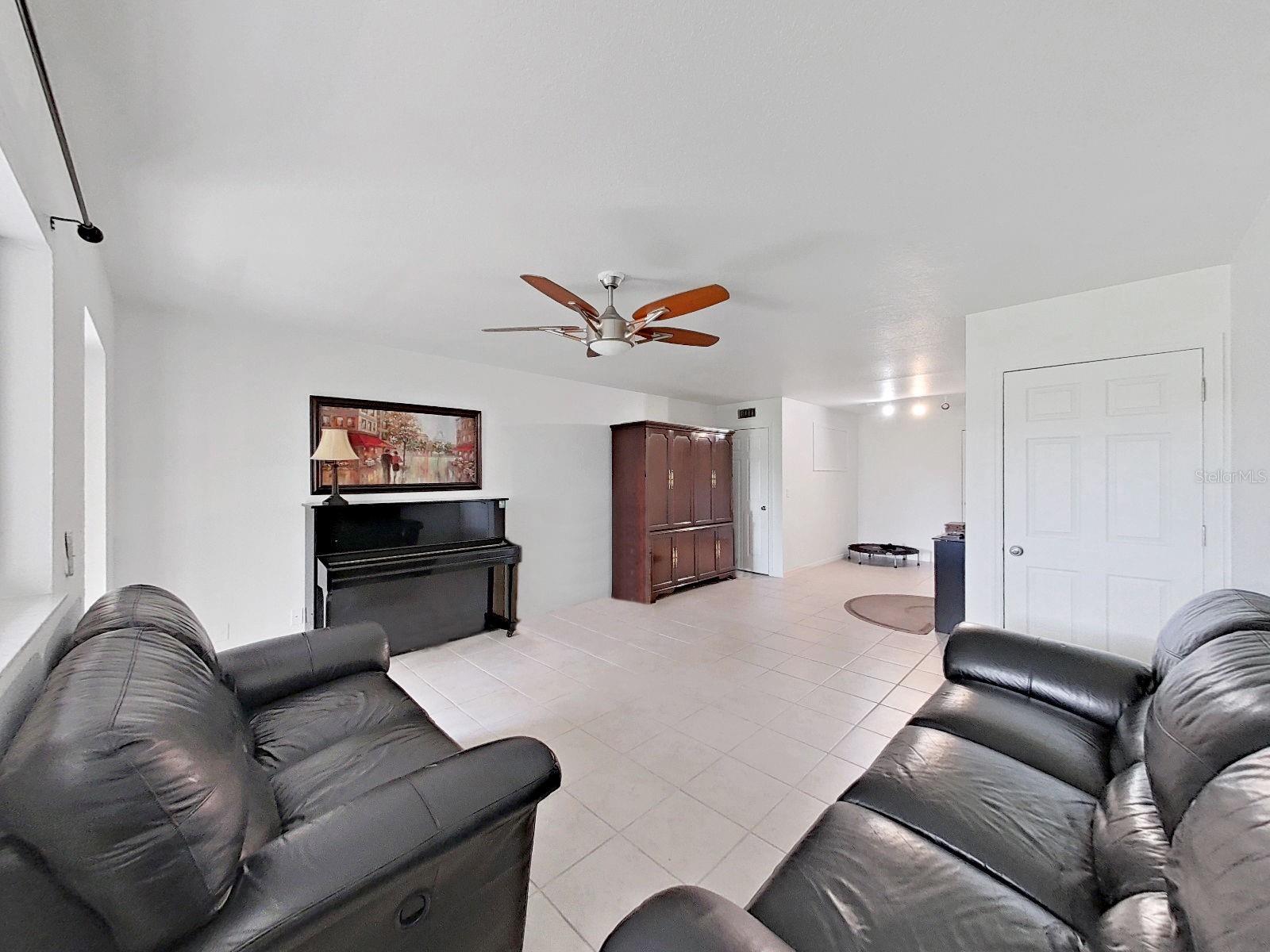 TARA CAY SOUND SOUTH - Residential