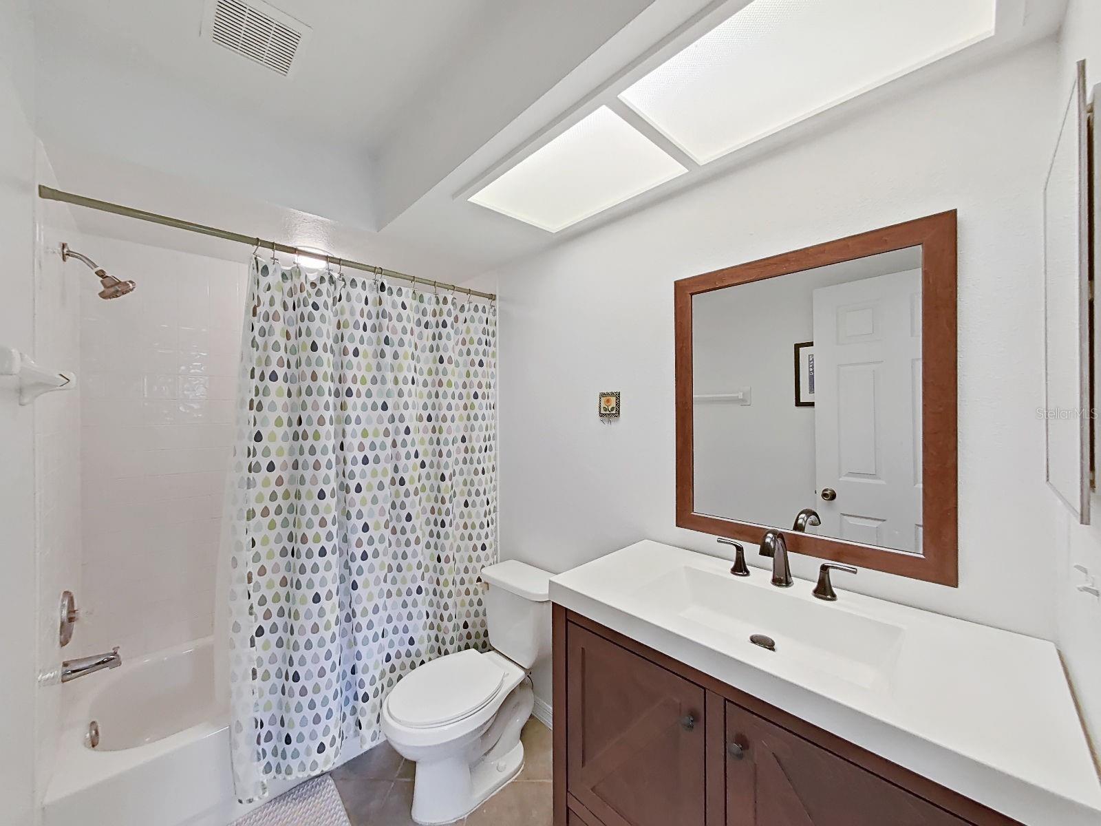 TARA CAY SOUND SOUTH - Residential