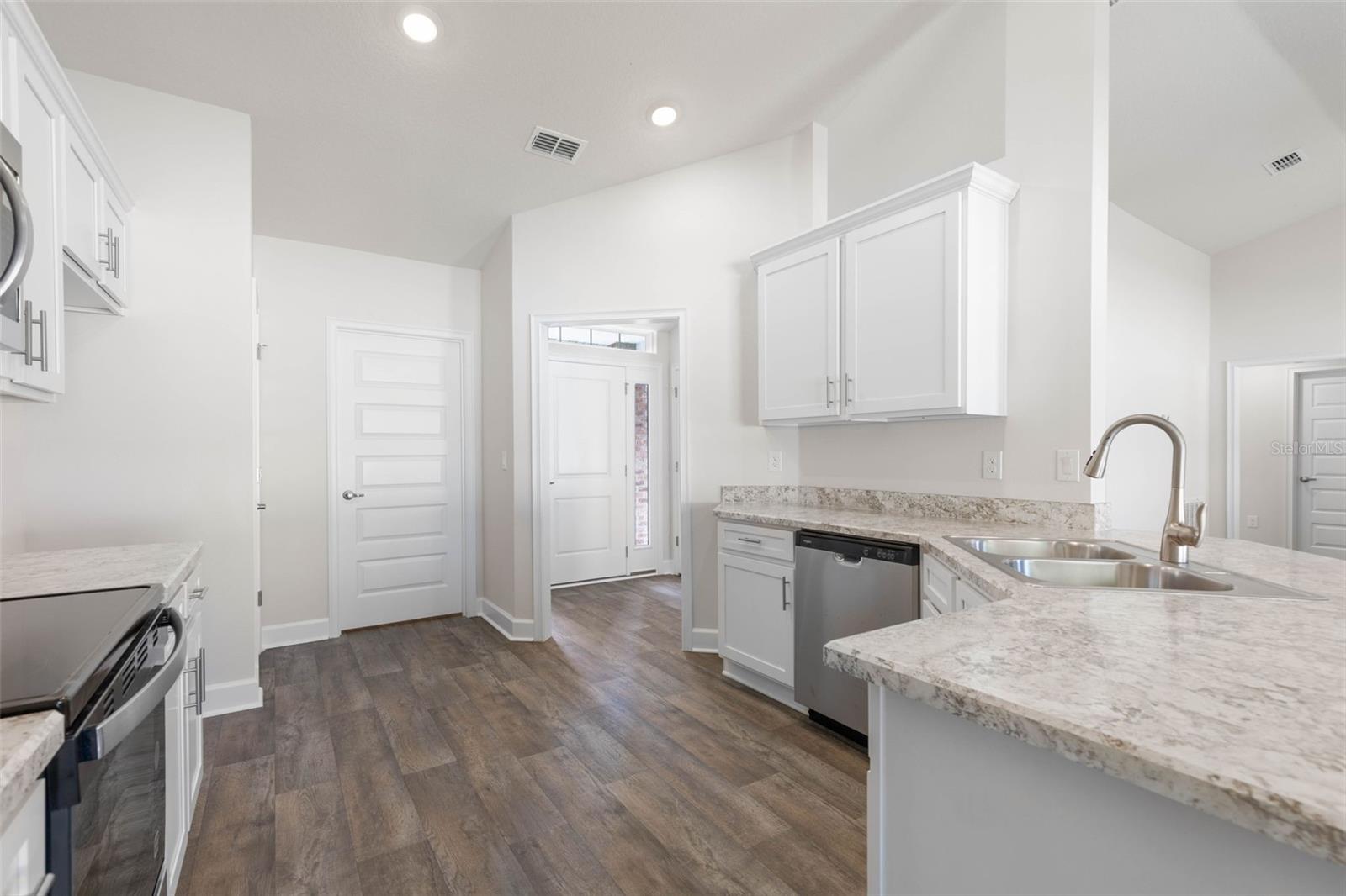 SOUTHWEST QUADRANT PH 01-04 - Residential