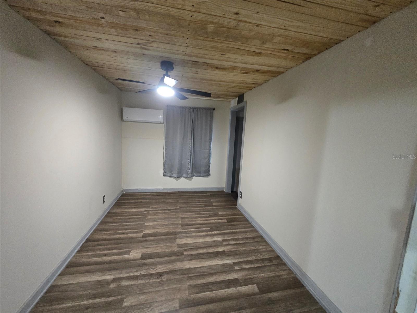 RIO VISTA GARDENS 03 - Residential