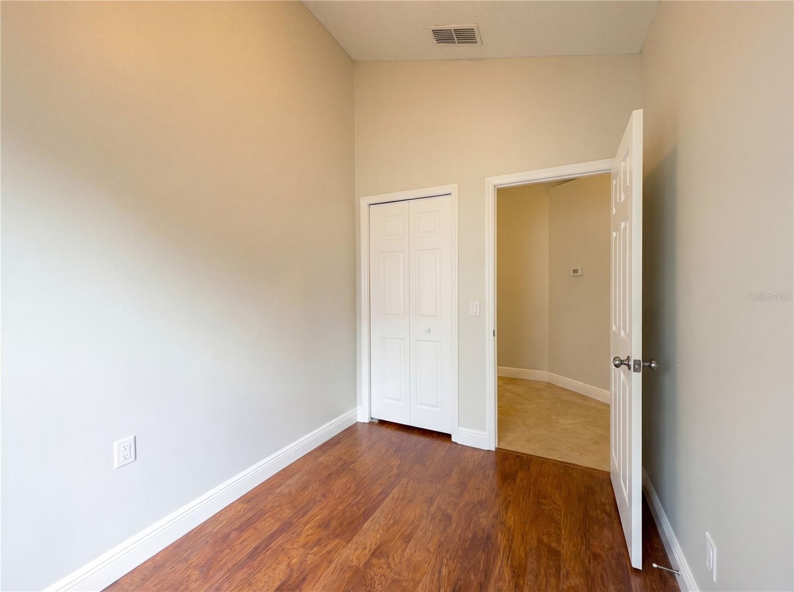 CHELSEA PARC - Residential