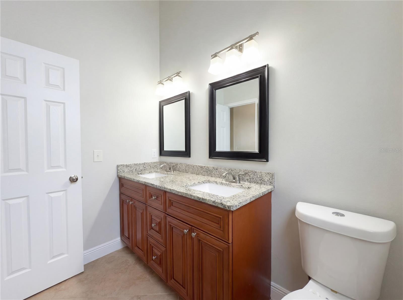 CHELSEA PARC - Residential