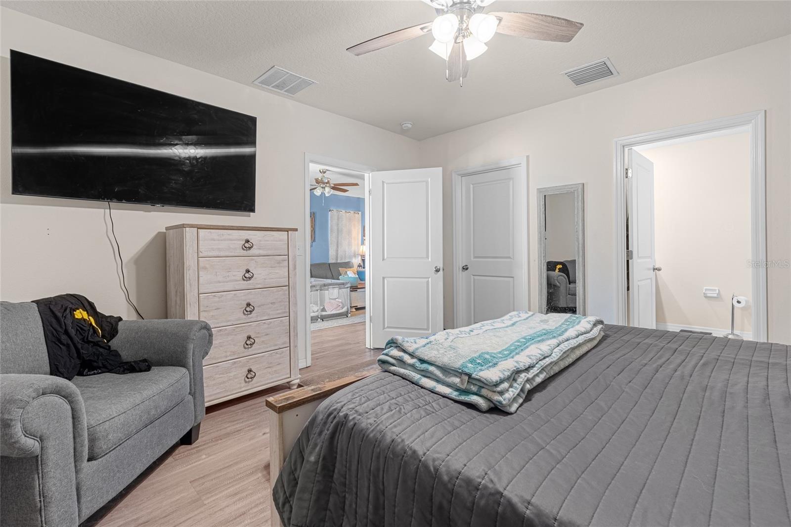 SEA GATE VILLAGE - Residential