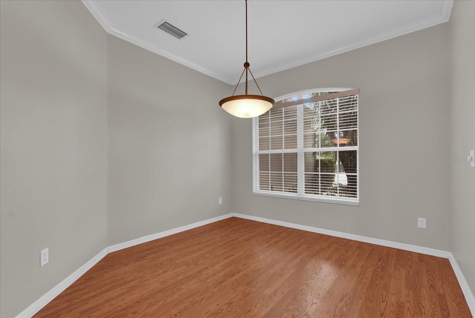 3304 BENNINGTON CT