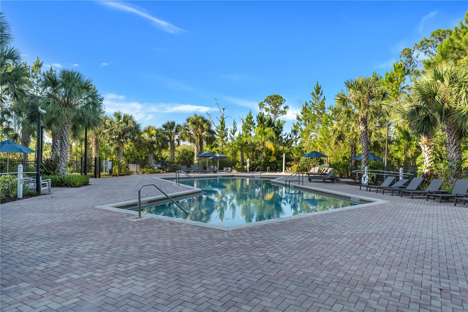 PALISADES CONDO - Residential