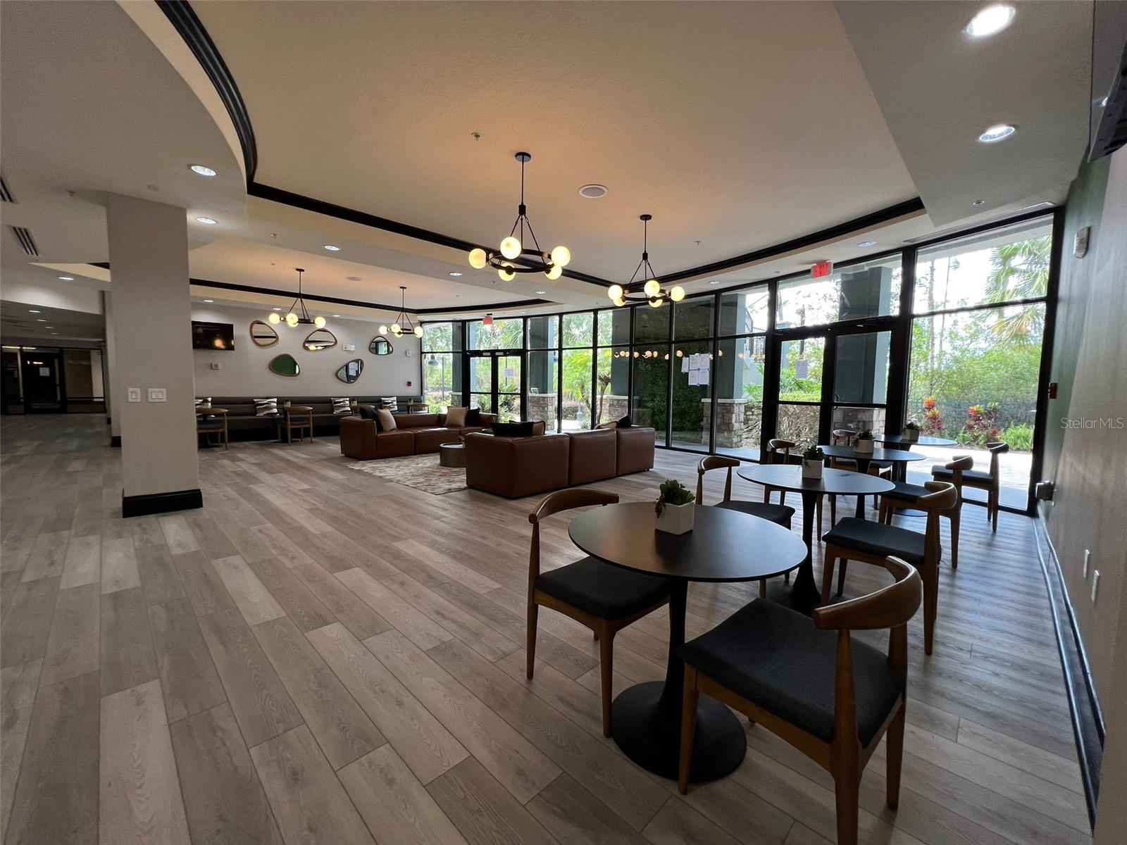 PALISADES CONDO - Residential