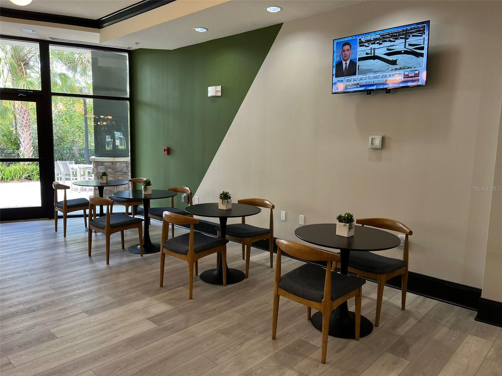 PALISADES CONDO - Residential
