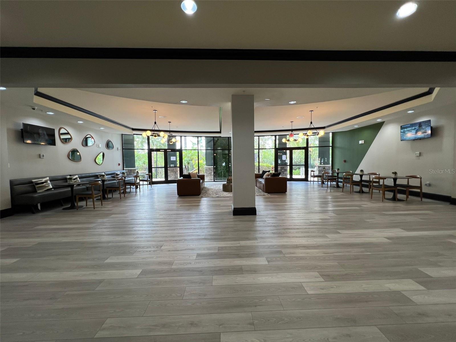 PALISADES CONDO - Residential