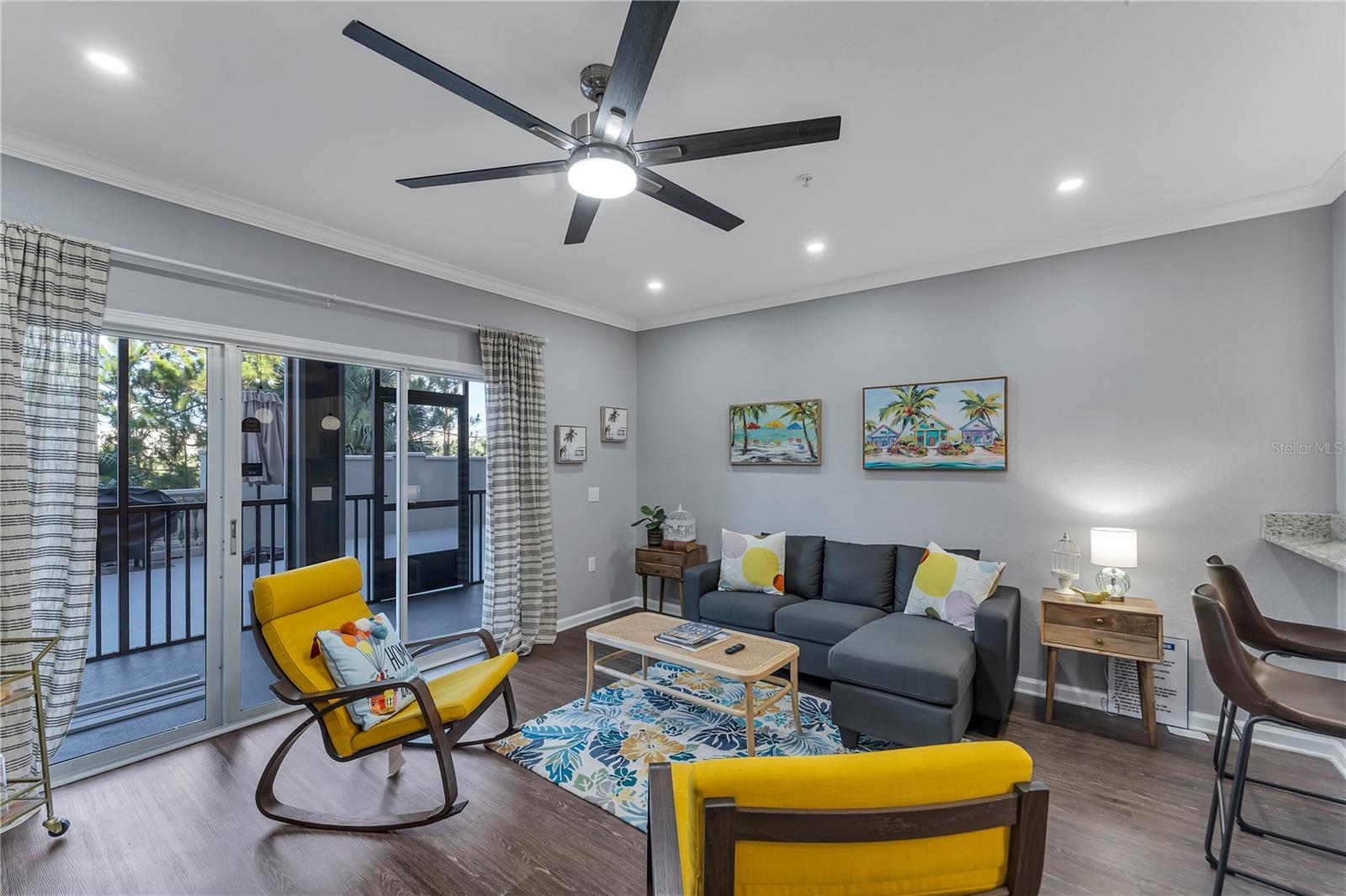 PALISADES CONDO - Residential