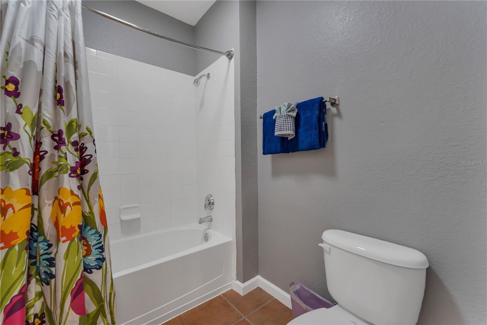PALISADES CONDO - Residential