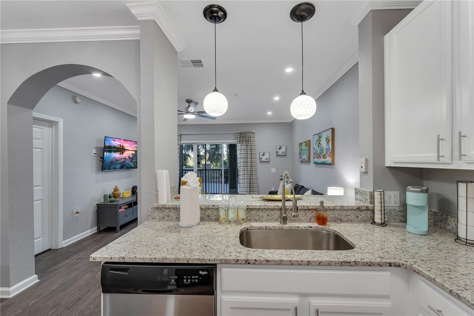 PALISADES CONDO - Residential