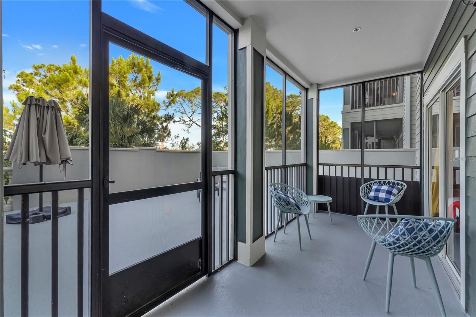 PALISADES CONDO - Residential