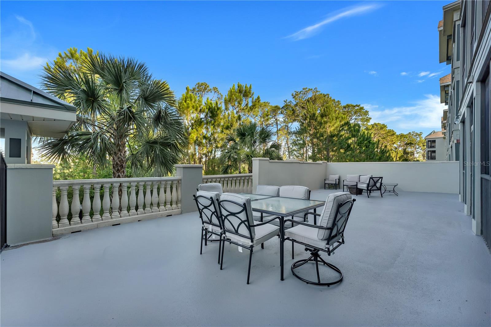 PALISADES CONDO - Residential