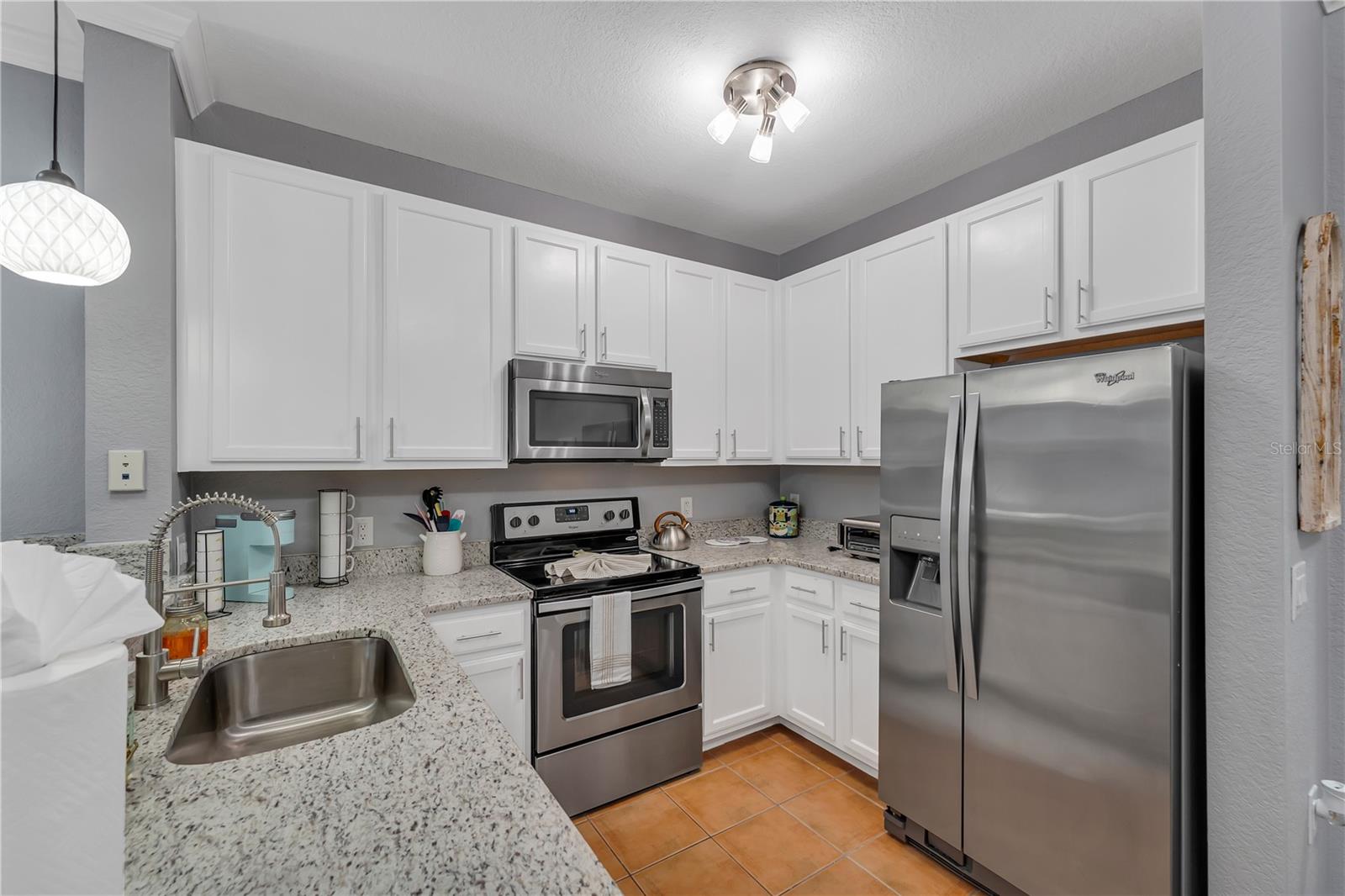 PALISADES CONDO - Residential
