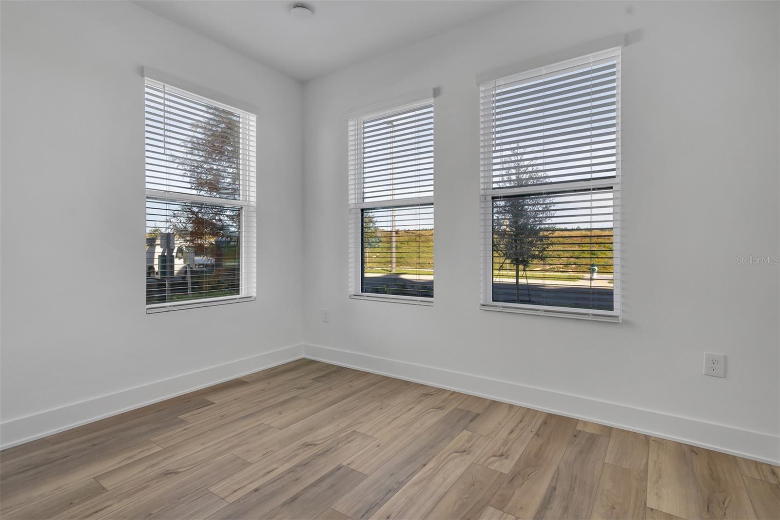 PARKVIEW/HAMLIN - Residential Lease