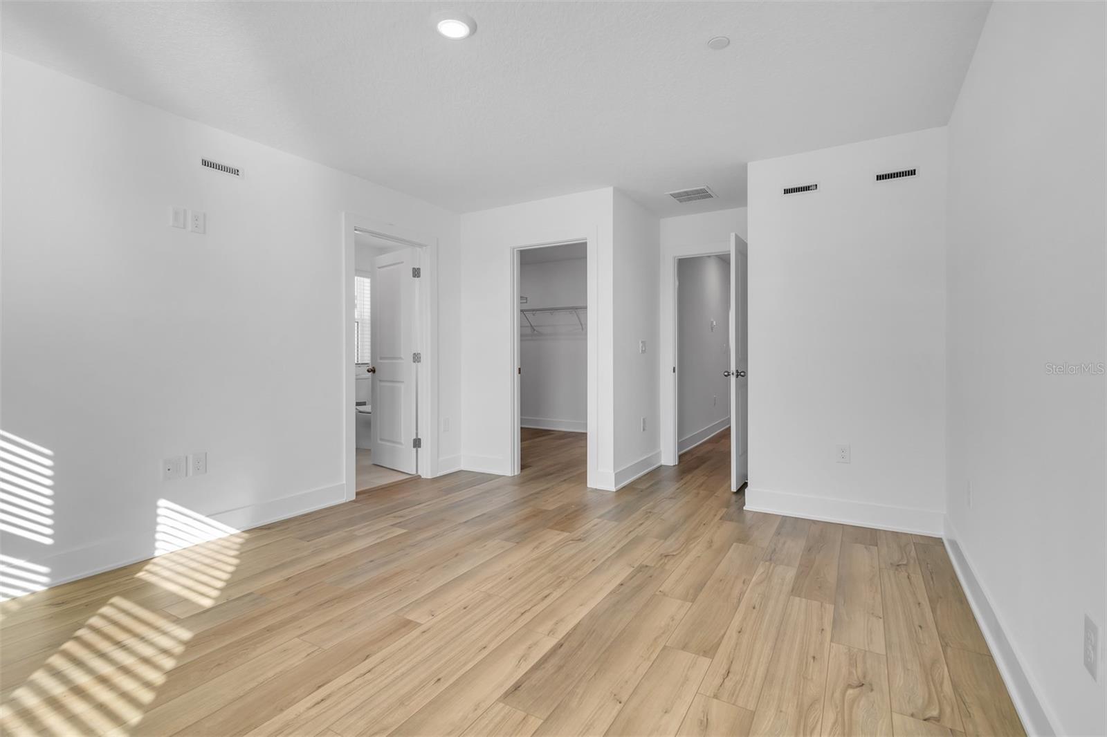 PARKVIEW/HAMLIN - Residential Lease