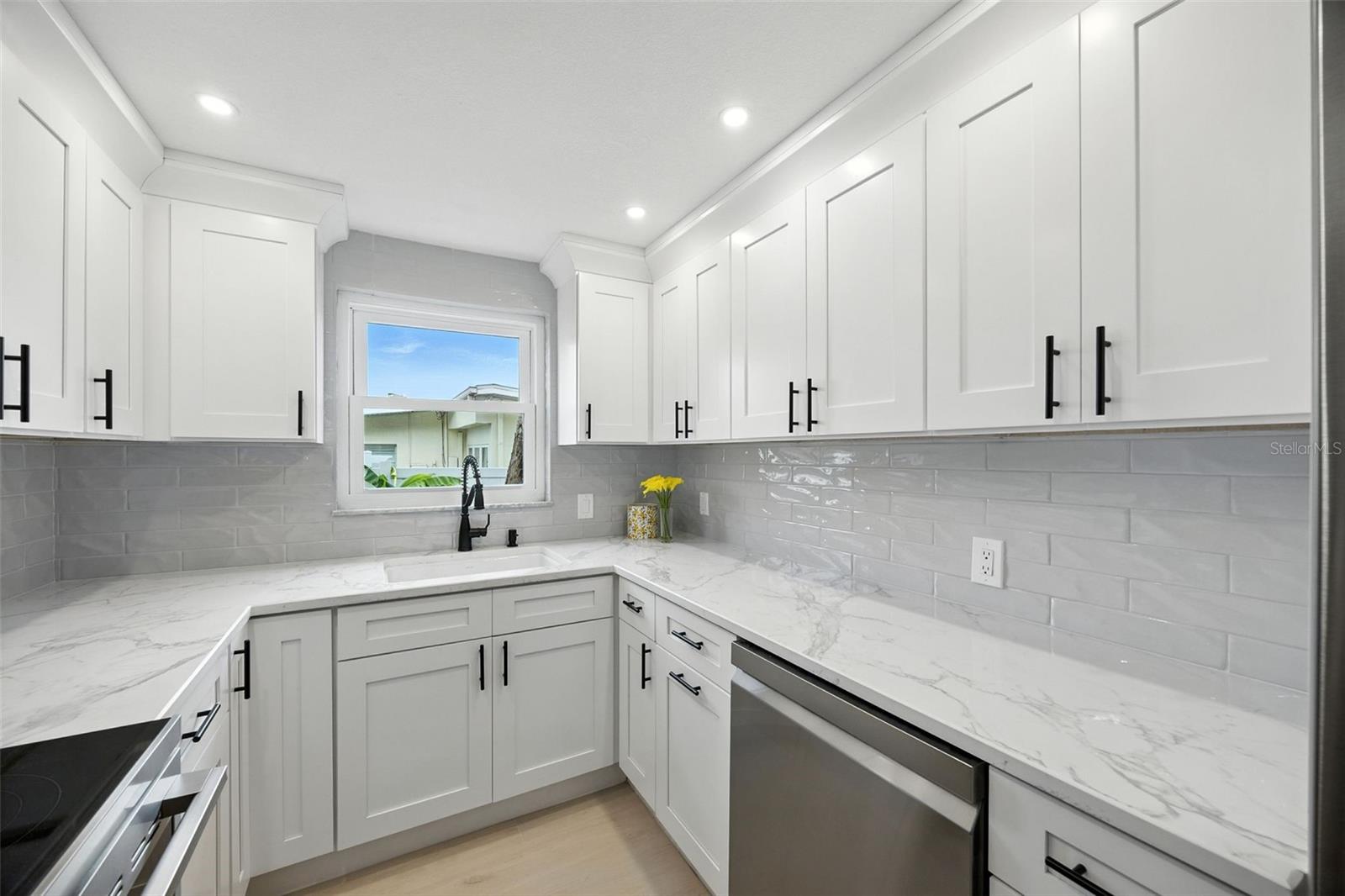 CHATEAU PELHAM APTS CONDO - Residential