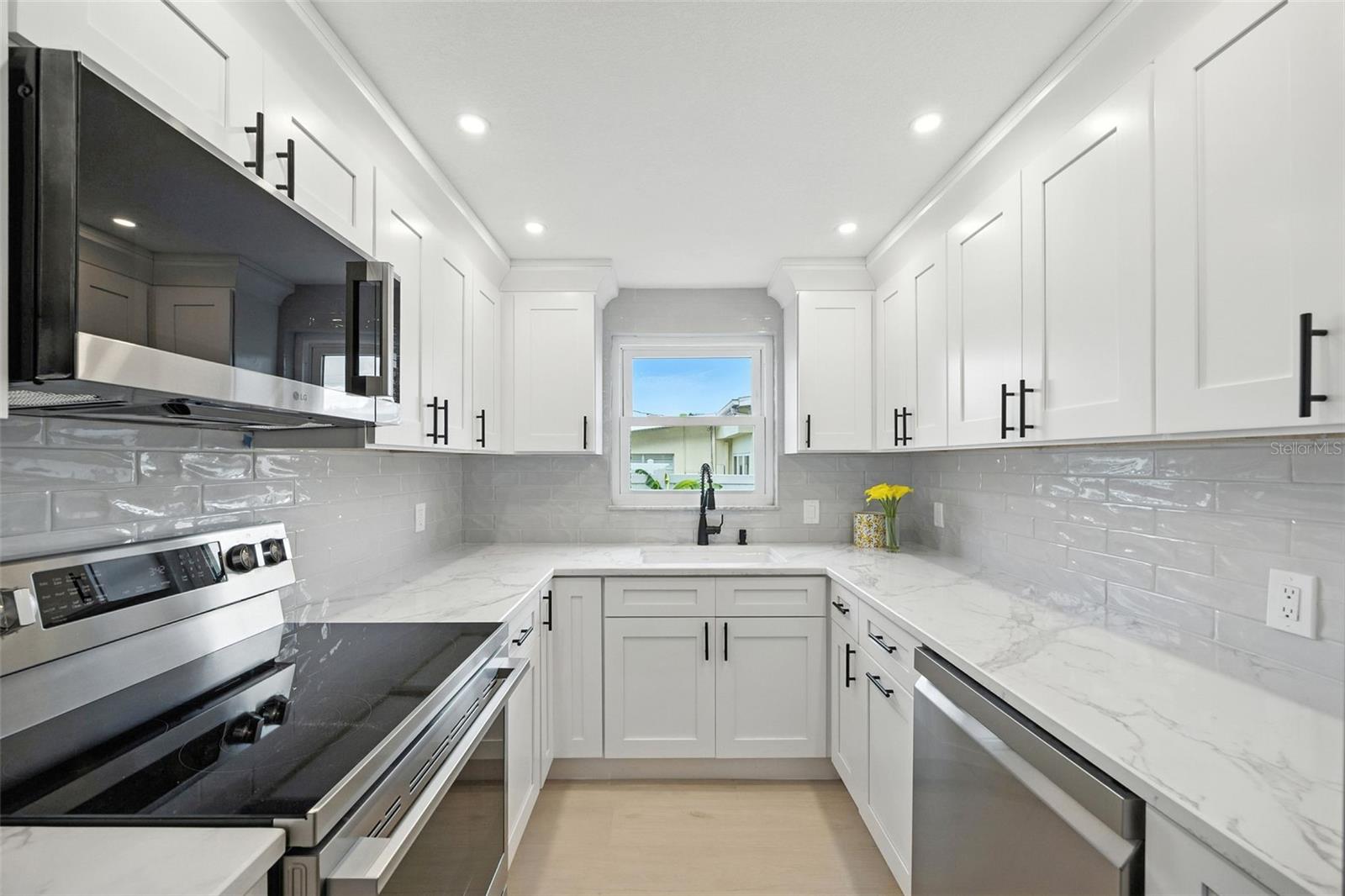 CHATEAU PELHAM APTS CONDO - Residential