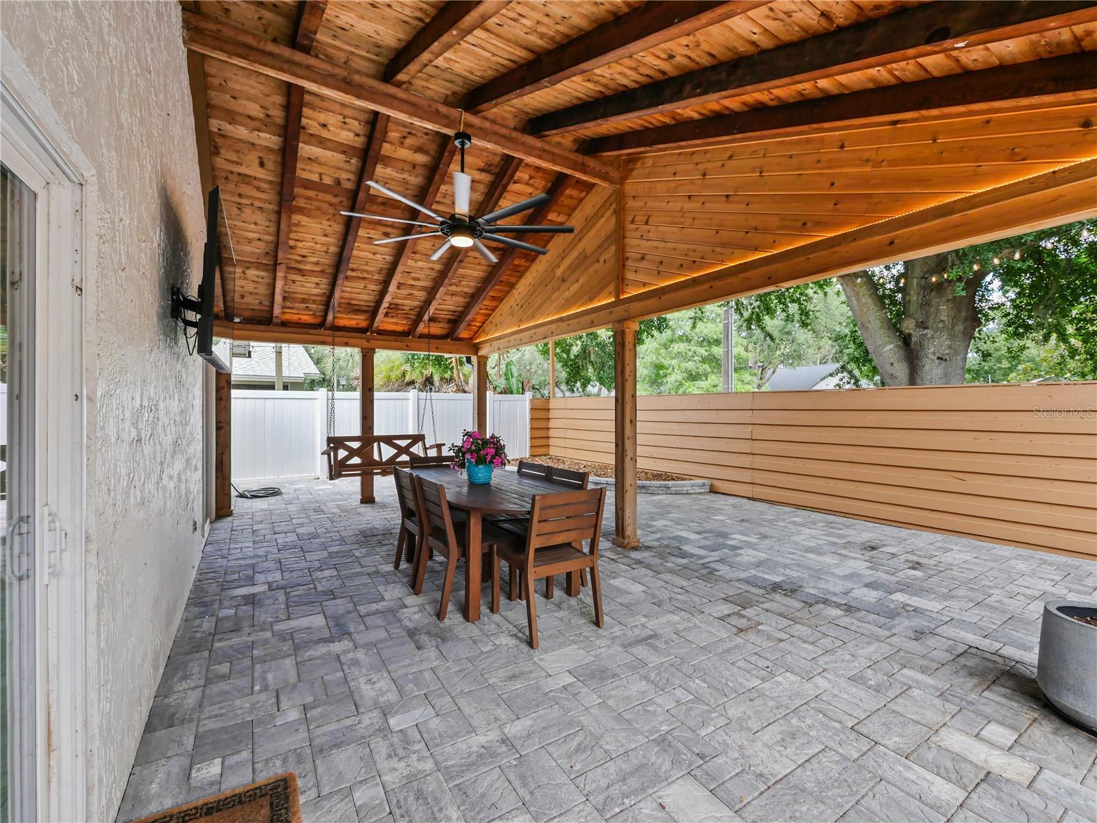WEDGEWOOD TENNIS VILLAS - Residential