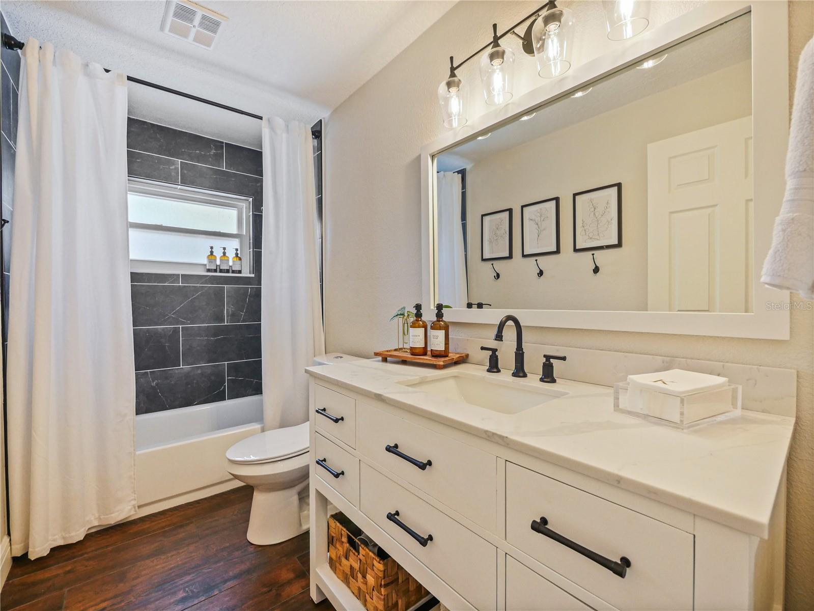 WEDGEWOOD TENNIS VILLAS - Residential