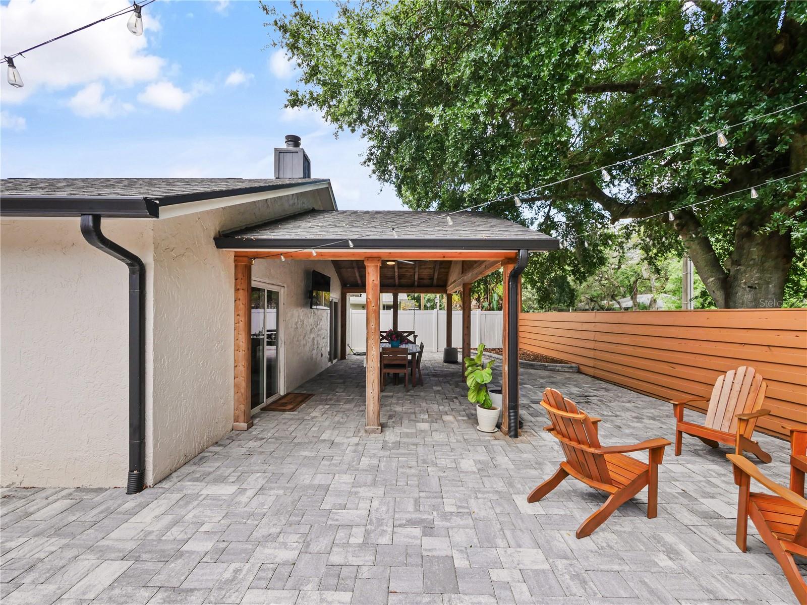 WEDGEWOOD TENNIS VILLAS - Residential