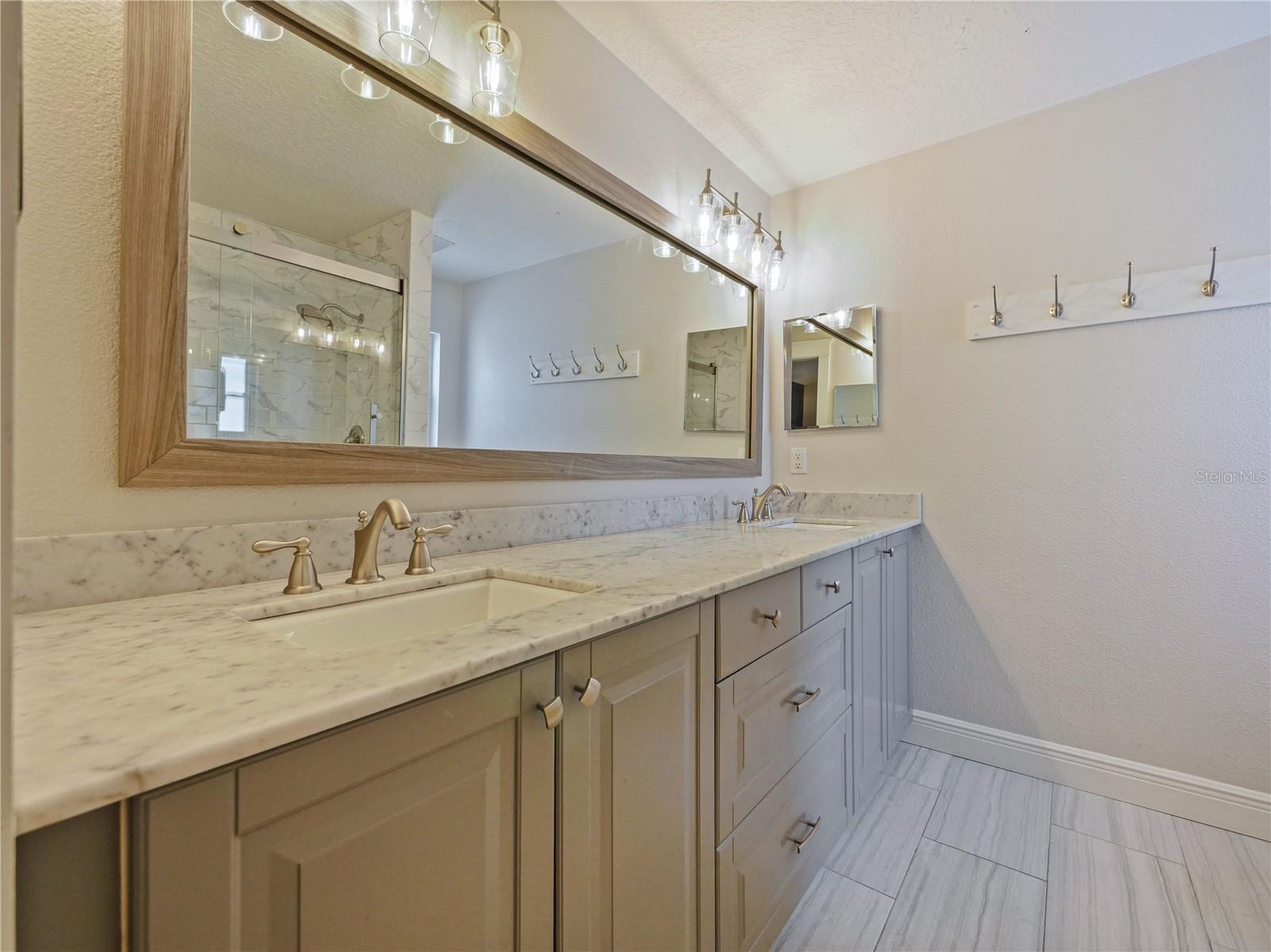 WEDGEWOOD TENNIS VILLAS - Residential
