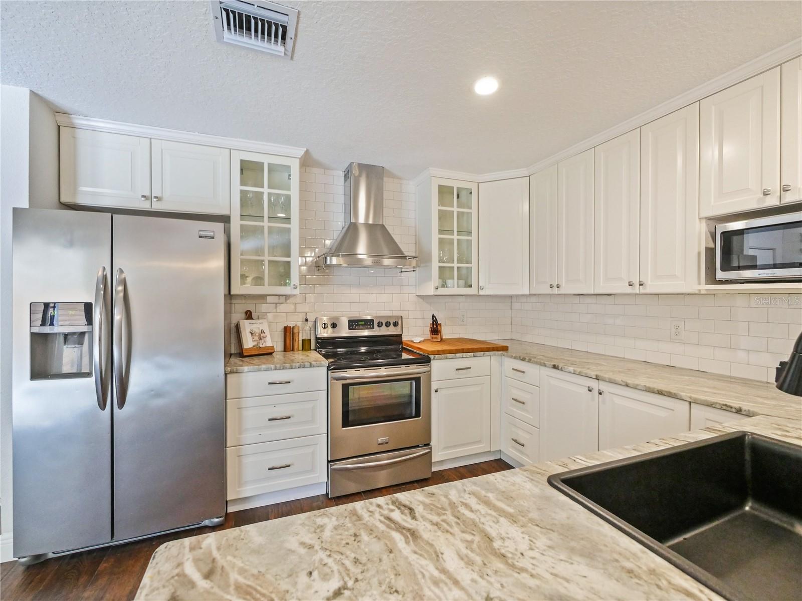 WEDGEWOOD TENNIS VILLAS - Residential
