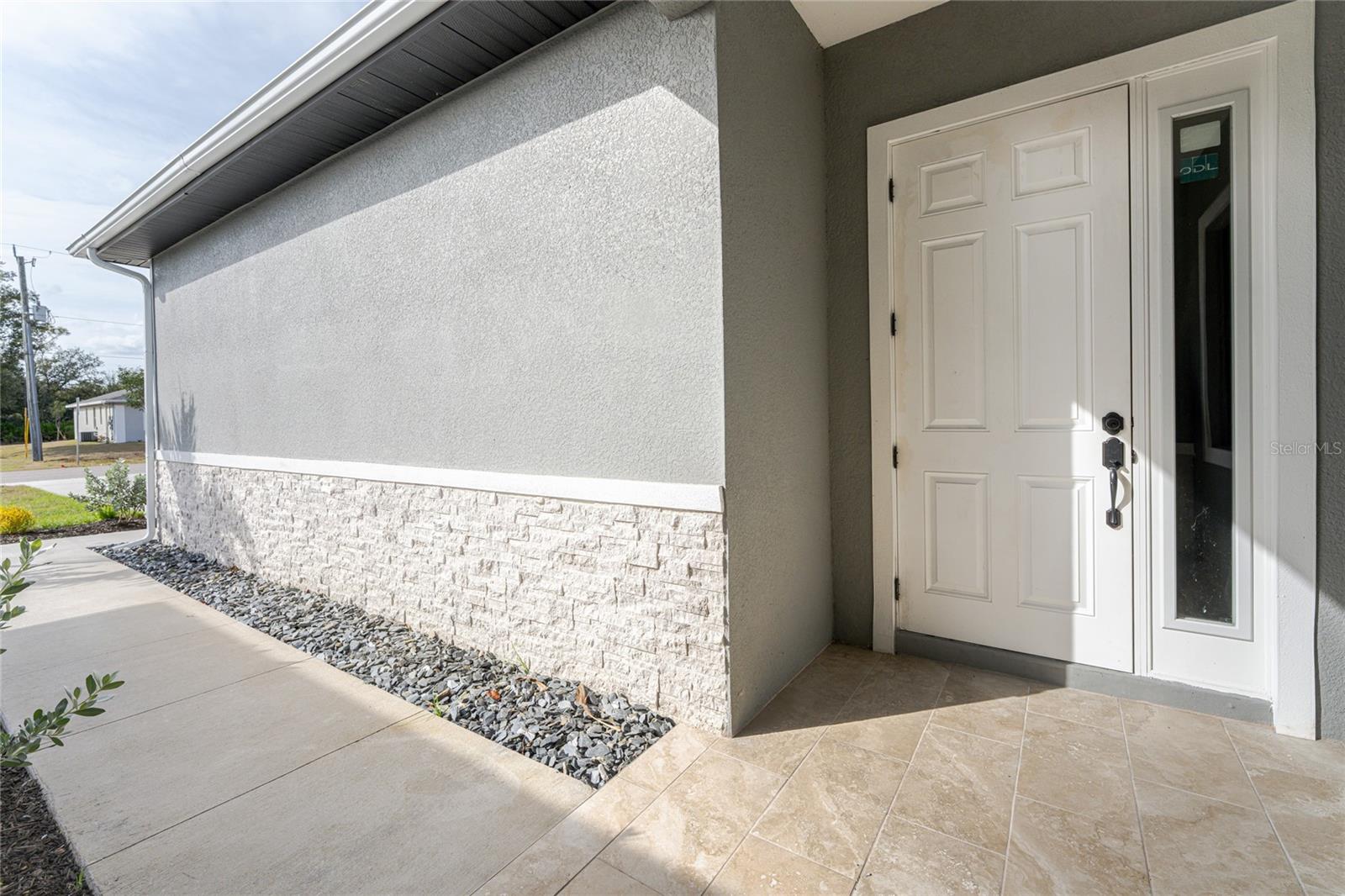 1036 SAN CRISTOBAL AVENUE