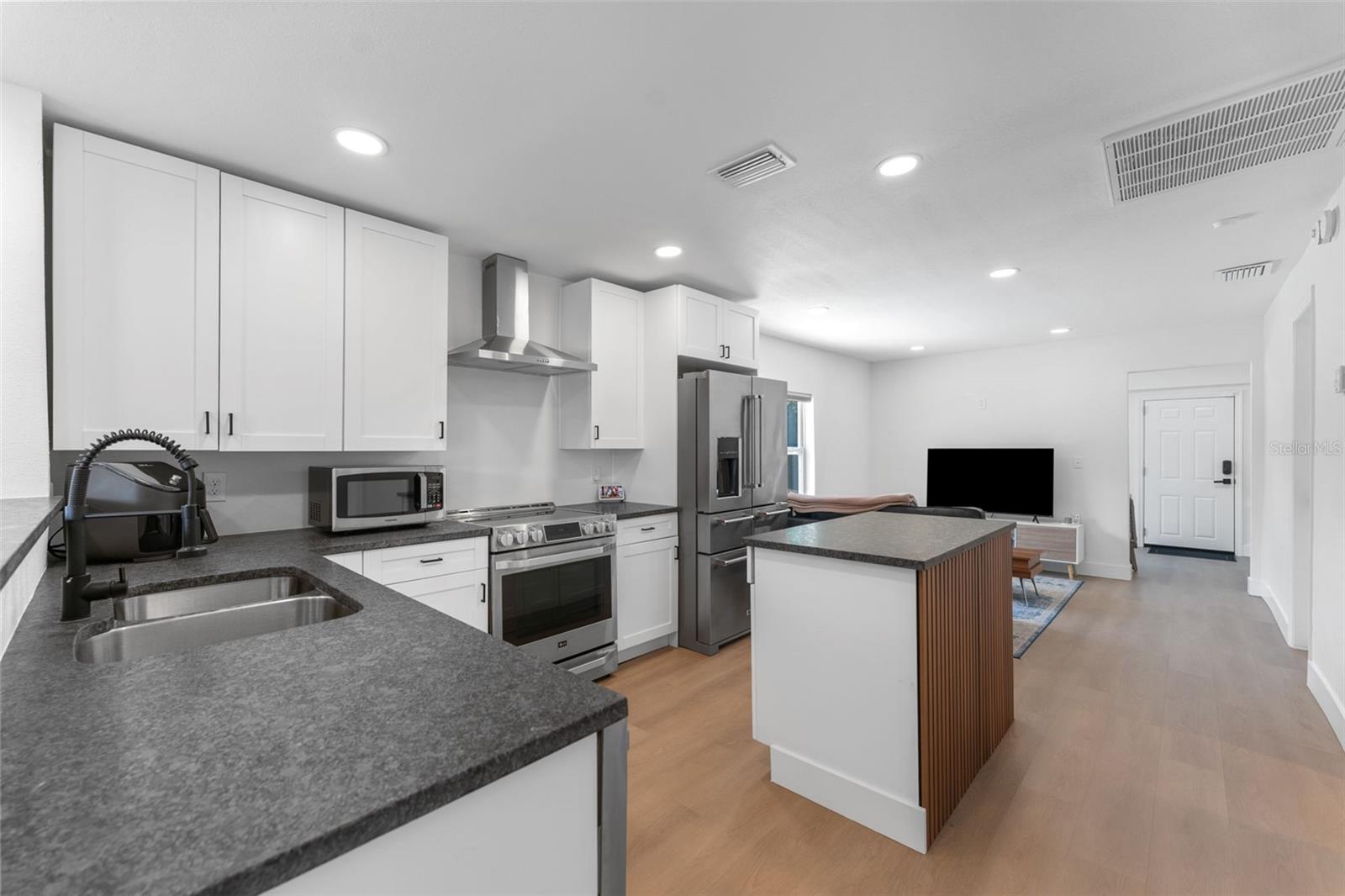 SUSIEANNA SUB - Residential
